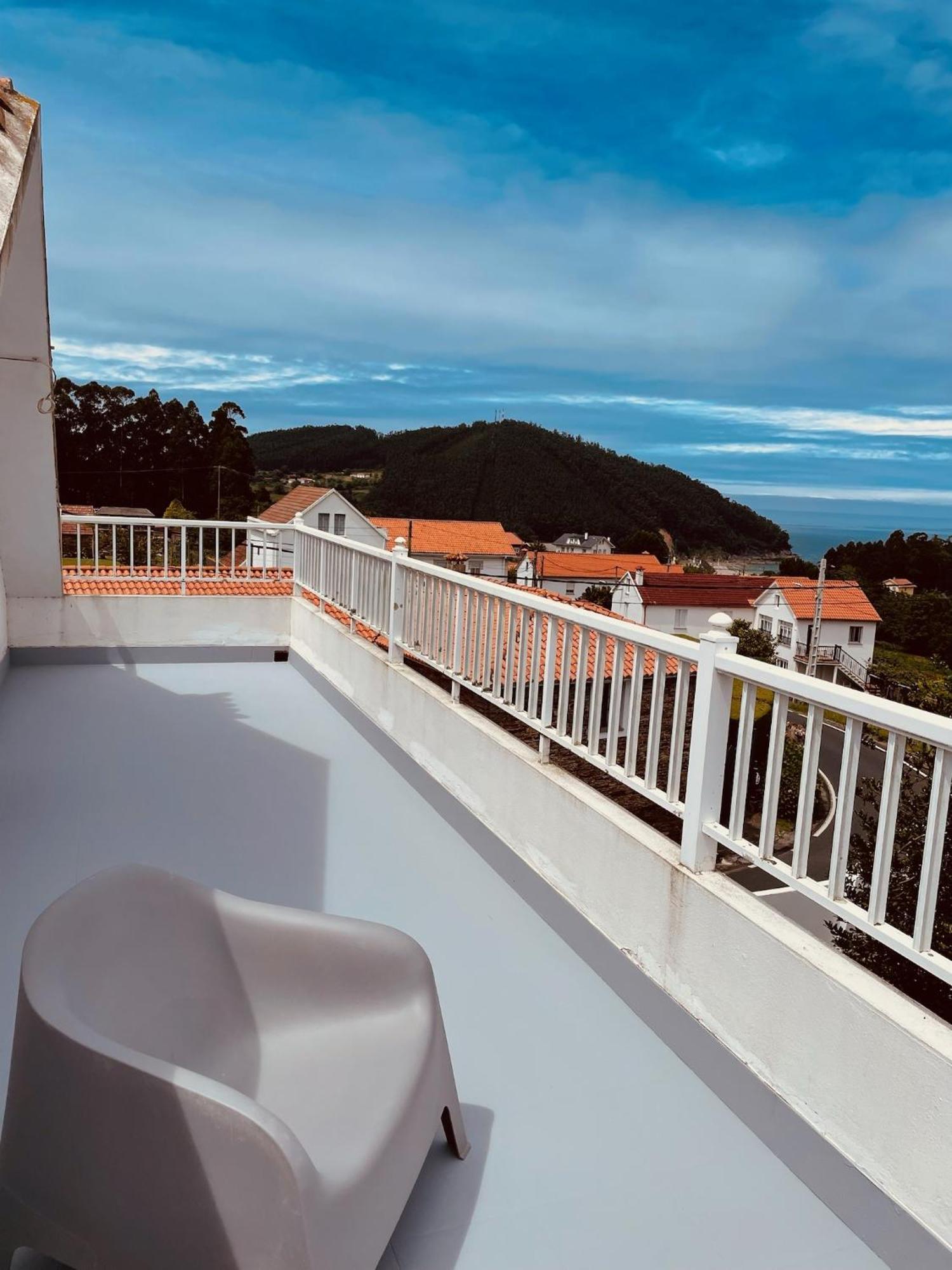 Beachfront Surf & Holiday House, Charming & Quiet Villarrube Exterior photo